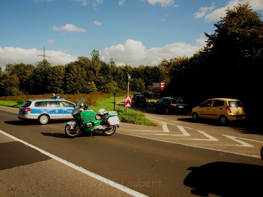 Schwerer VU Koeln Immendorf Kerkraderstr P032.JPG